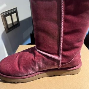 Ugg Classic Short Velvet Boots size 9